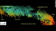 海底に沈んだ移民船の残骸を３Ｄ音波探知機でとらえた画像