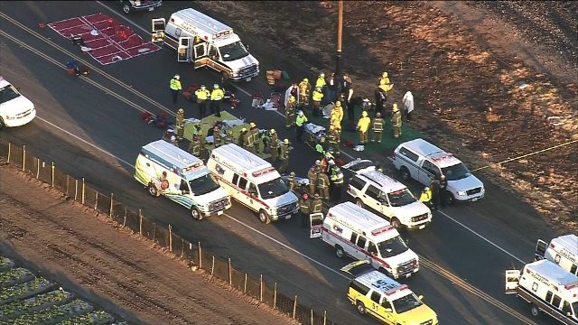 ２８人が負傷し９人が病院に搬送された＝KTLA提供