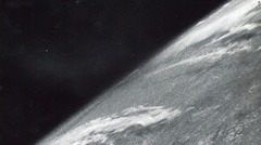 １９４６年１０月２４日にＶ２ロケットに取り付けたカメラが撮影した地球 (c)NASA