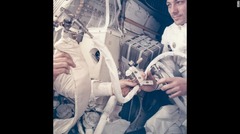 アポロ１３号の船内の様子 (c)NASA