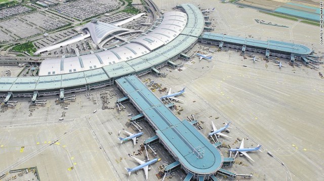 仁川国際空港(韓国ソウル)。地域別の「アジア太平洋」および規模別の「年間乗客数4000万人超」の2部門で最優秀空港賞を受賞した=同空港提供