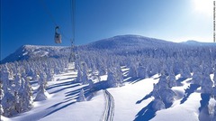 ５．蔵王温泉スキー場（山形）＝YAMAGATA PREFECTURE/JNTO提供
