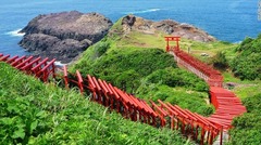 ３．元乃隅稲荷神社（山口）＝JNTO提供