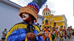 湖畔の都市グラナダでは毎年２月に国際ポエトリーフェスティバル（詩祭）が開催される＝THE NICARAGUA TOURISM BOARD提供