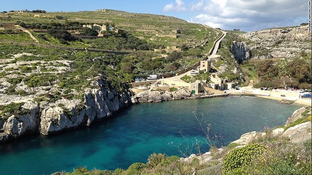 8.ゴゾ島(マルタ):マルタのゴゾ島は、アンジェリーナ・ジョリー監督の映画「By The Sea」の舞台となり、11月の映画公開を受け訪問者数の増加が見込まれている。ゴゾ島は、マルタ島からフェリーでわずか20分の距離にある