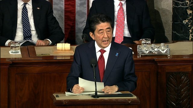 安倍晋三首相