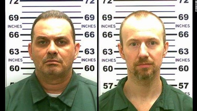 脱獄した２人の受刑者の有力情報には１０万ドルが支払われるという