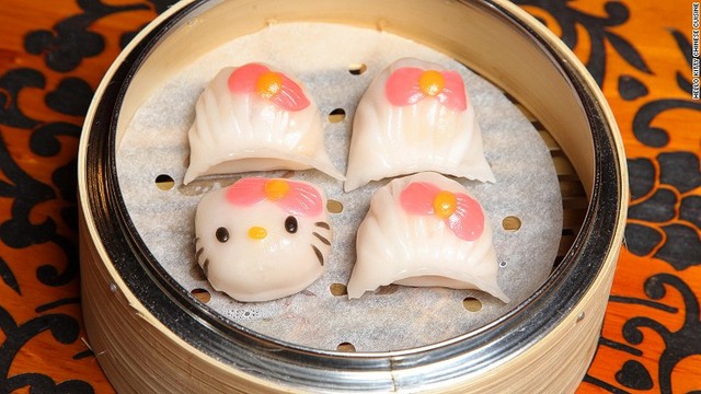3.蒸し饅頭とエビギョーザは絶品。調理には通常の点心に比べて2倍の時間がかかる