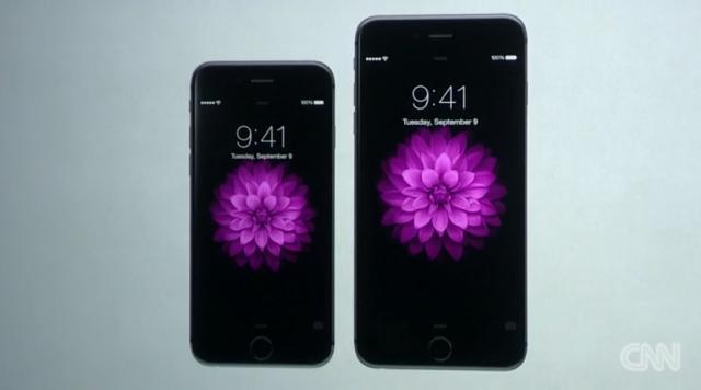 ｉＰｈｏｎｅ　６　Ｐｌｕｓ（右）の一部に写真がぼやける不具合があるという