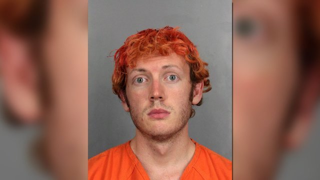 米映画館銃乱射 終身刑12回と禁錮3318年の判決 CNN.co.jp