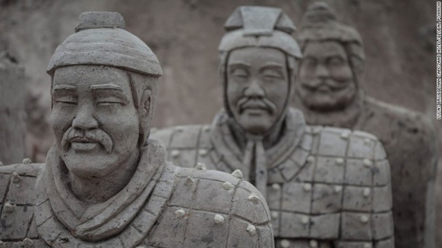 フリースラント州オスのホテルは兵馬俑（へいばよう）など古代中国がテーマ
