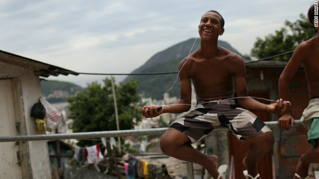 リオだけでも約１４０万人がスラム街で暮らしている
