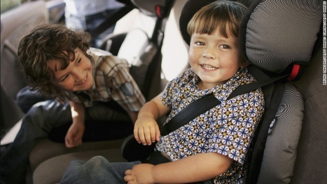 ドライブ中の子どもにとって、「親の歌声」は思いのほか不評のようだ