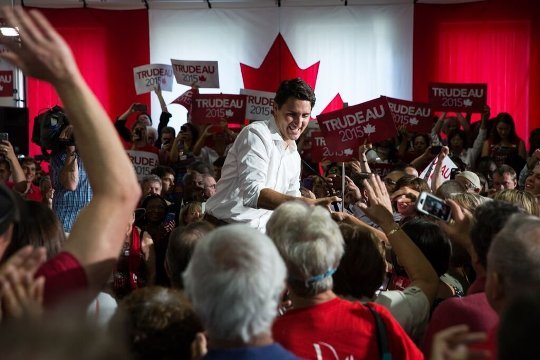 空爆からの撤退を選挙公約に掲げて勝利したトルドー氏＝Justin Trudeau campaign 
 
