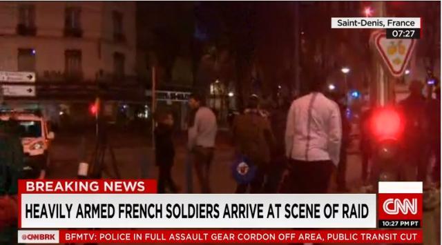 パリ郊外で突入作戦が行われ、容疑者３人が死亡した