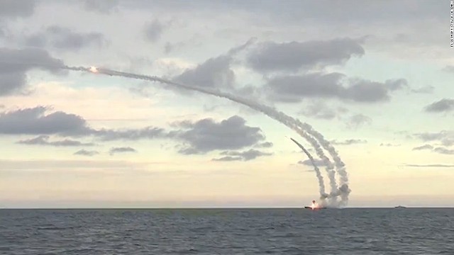 ロシア海軍によるミサイル攻撃の様子が公開された