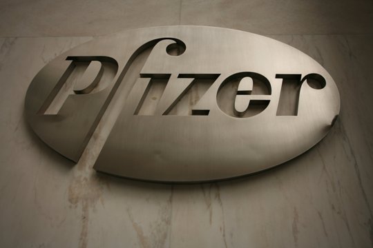 米ファイザーは同業大手アラガンと合併で合意した