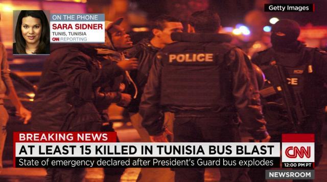チュニジアの首都チュニスで大統領警護隊を乗せたバスが爆発