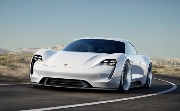 ポルシェが工場生産を計画するスポーツタイプのＥＶ「ミッションＥ」＝PORSCHE