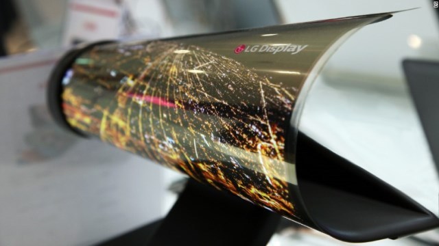 新聞紙のように丸められるディスプレイがＣＥＳに登場へ＝LG