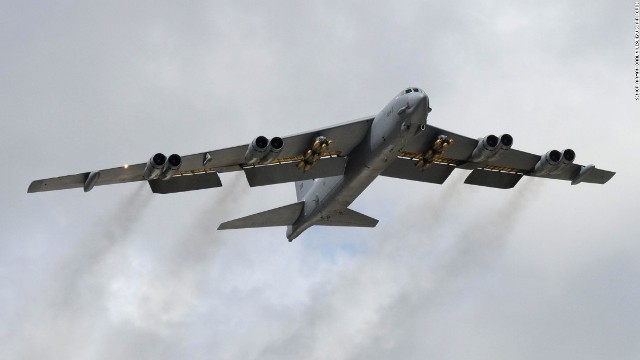 Ｂ５２爆撃機が韓国上空を飛行した