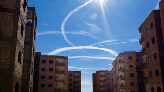 上空を有志連合の航空機がパトロールしている