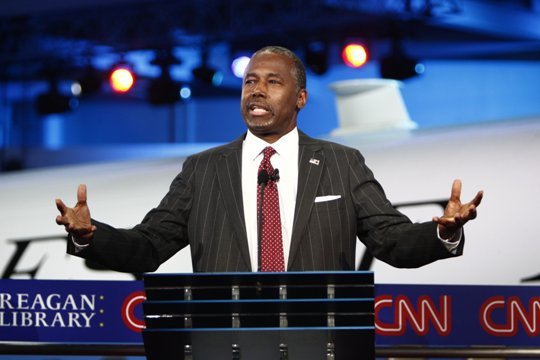 共和党の指名争いから撤退したカーソン氏。トランプ氏への支持に回るとみられる
