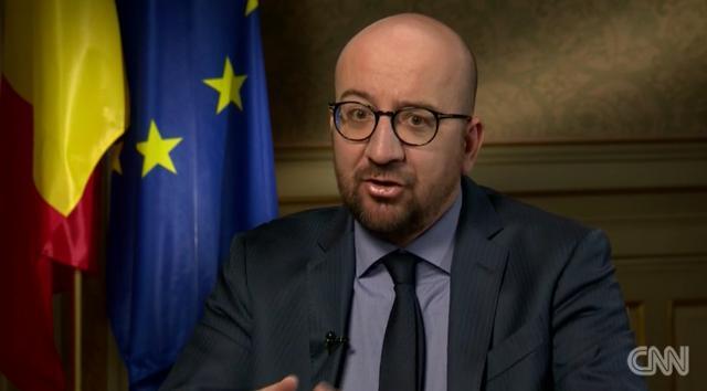 インタビューを受けるベルギーのミシェル首相