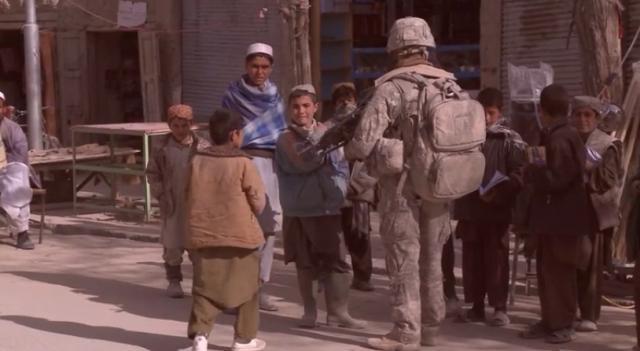 アフガニスタンに駐留する米兵。病院誤爆についてＭＳＦは独立調査の実施を求めている