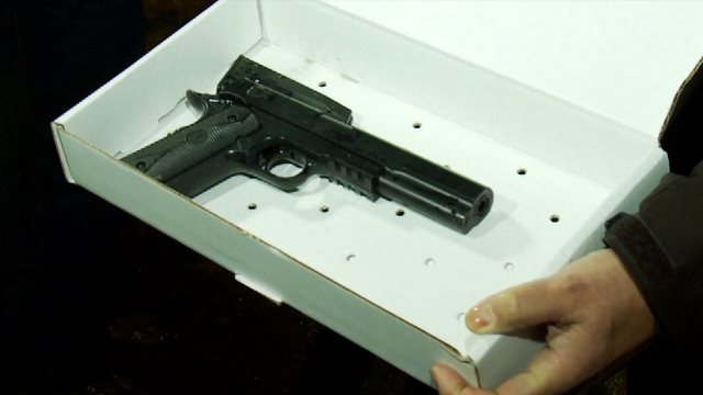 警官がおもちゃの銃を抜いた少年を射殺＝WJW