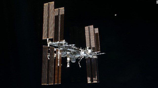 国際宇宙ステーションが地球１０万周を達成
