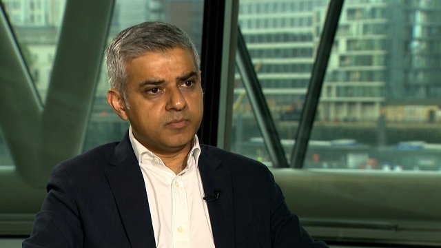 イスラム教徒初のロンドン市長に就任したサディク・カーン氏