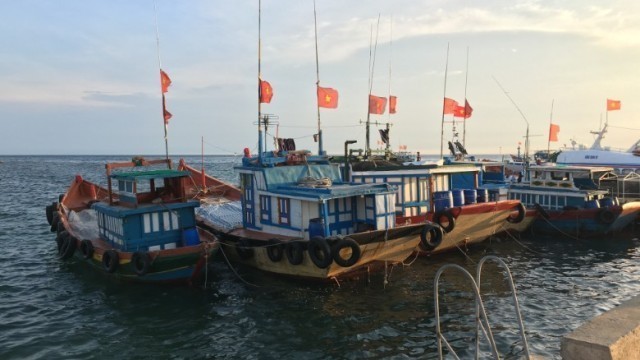 領有権を確認する観点から、ベトナム当局は漁師らに同海域での操業の継続を促している