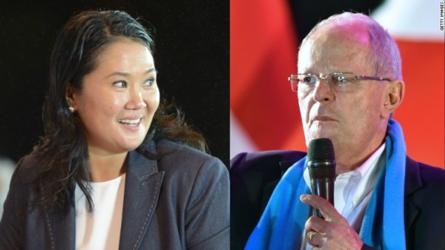 決選投票に進んだケイコ・フジモリ氏（左）とペドロ・パブロ・クチンスキー氏