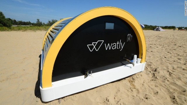 カプセルを思わせる形状の多目的機器「ワットリー」＝ワットリー提供