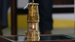 聖火リレーにバケツの水、男を逮捕　ブラジル