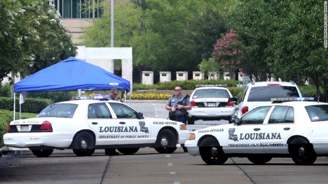 ルイジアナ州で警官が襲われ３人が死亡した