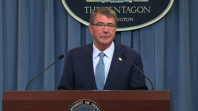 カーター米国防長官はＩＳＩＳ掃討作戦の進展を強調