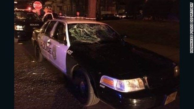警察車両にも被害が出た