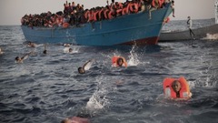 地中海で難民船が沈没、８人死亡　９８人行方不明