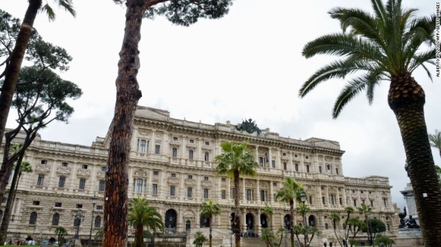 イタリア最高裁は男性に対する禁錮３カ月の有罪判決を覆した