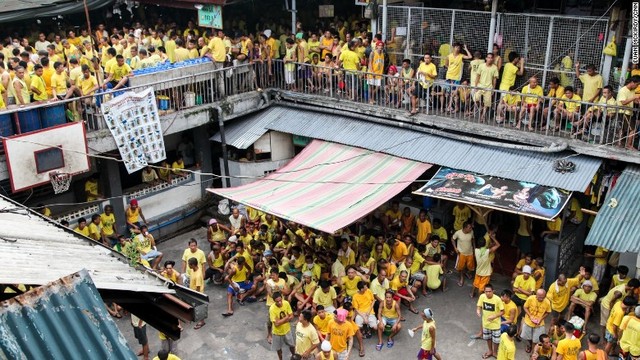 ケソン市の拘置所。４０００人以上を収容している