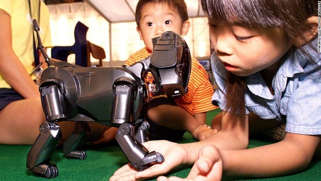 子どもにとってはロボット犬も本物の犬も同じ？