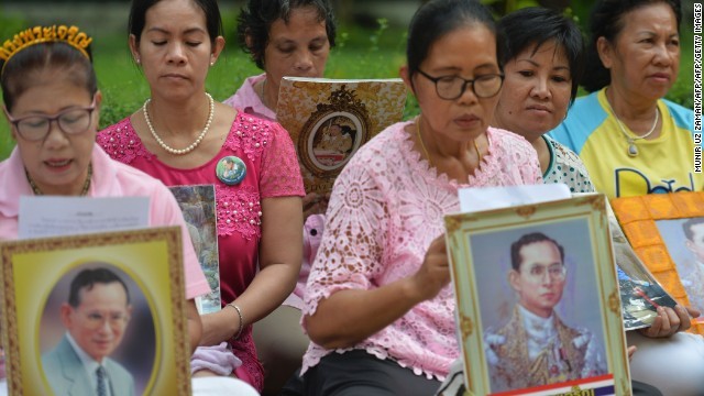 プミポン国王の死去を受け、タイ国民の間には悲しみが広がっている