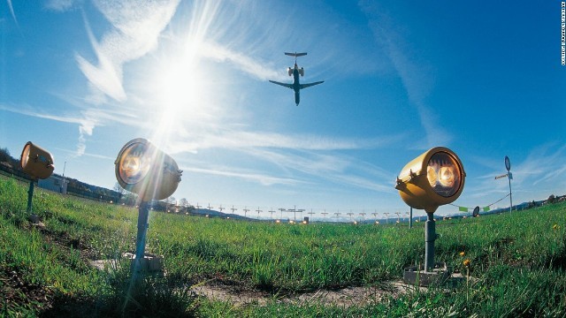 国際空港の今年の快適度ランキングで１０位に入ったスイスのクローテン国際空港