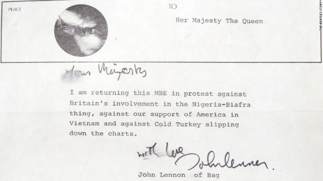ビートルズの故ジョン・レノンがエリザベス女王に宛てて書いた手紙が見つかった