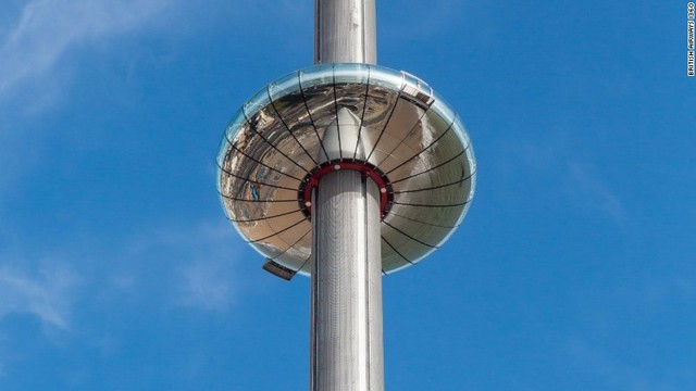 2.英国ブライトンにある可動式展望タワー「ブリティッシュ・エアウェイズi360」
