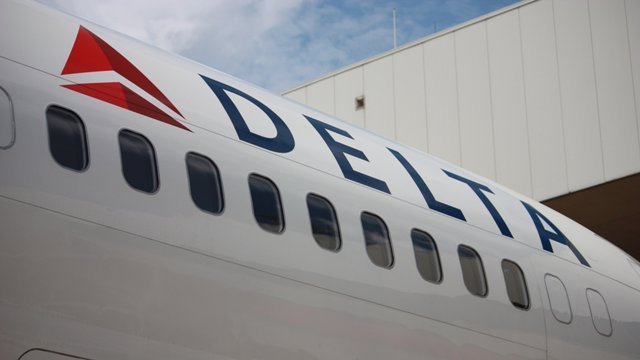 デルタは、機内で暴言を吐いた乗客を二度と搭乗させないと表明した