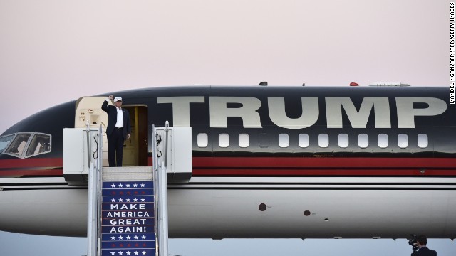 Air Force One  エアフォースワン　大統領専用機　トランプ