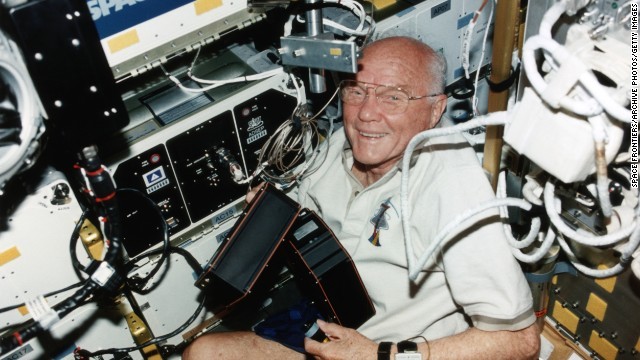 米国の宇宙飛行士で上院議員も務めたジョン・グレン氏が死去